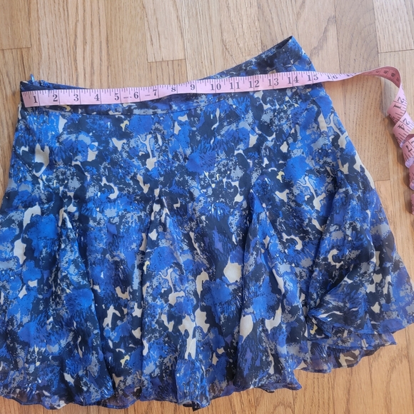 Charlotte Ronson Abstract Silk Flowy Skirt - Picture 9 of 11
